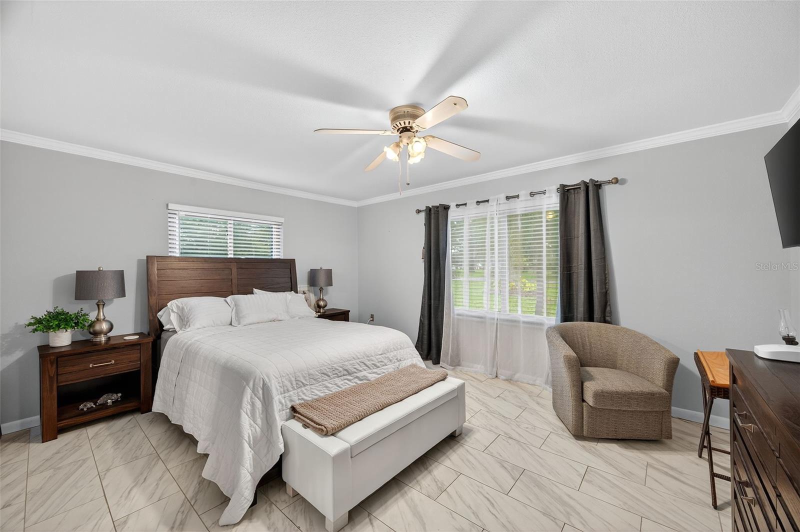 OAKVIEW ESTATES UN #3 - Residential