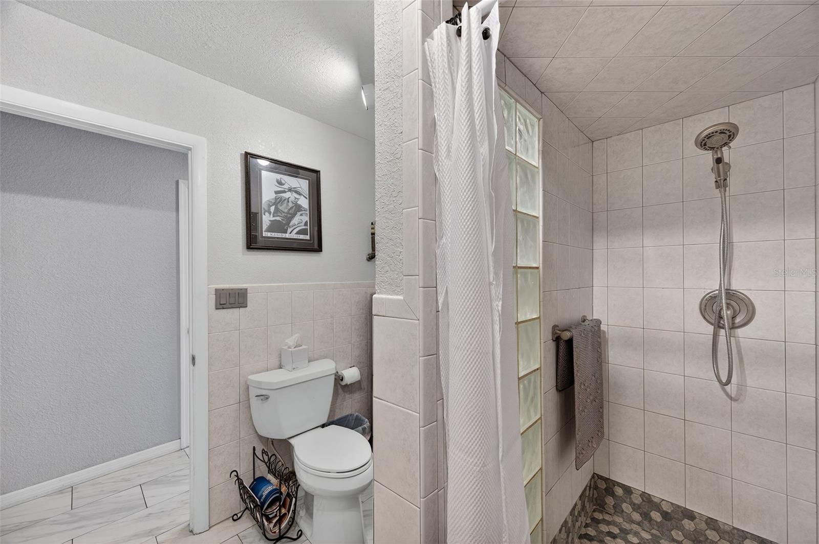 OAKVIEW ESTATES UN #3 - Residential