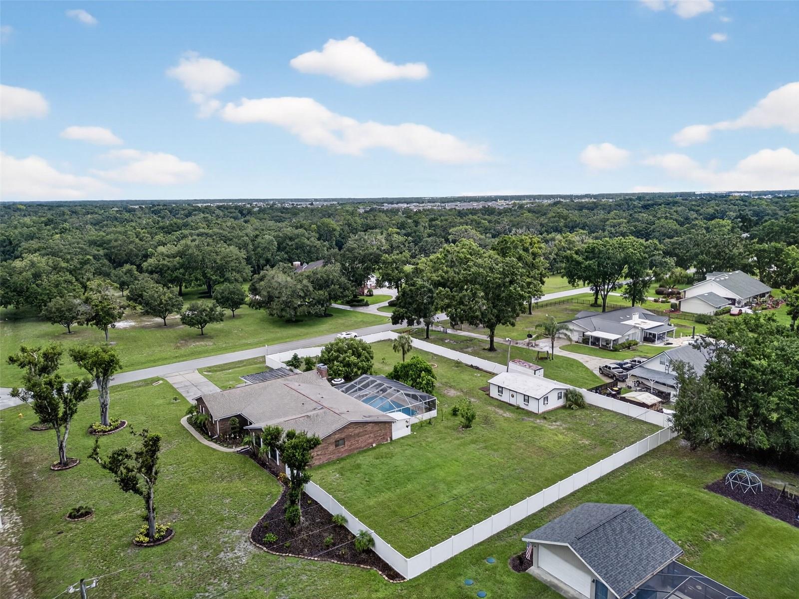 OAKVIEW ESTATES UN #3 - Residential