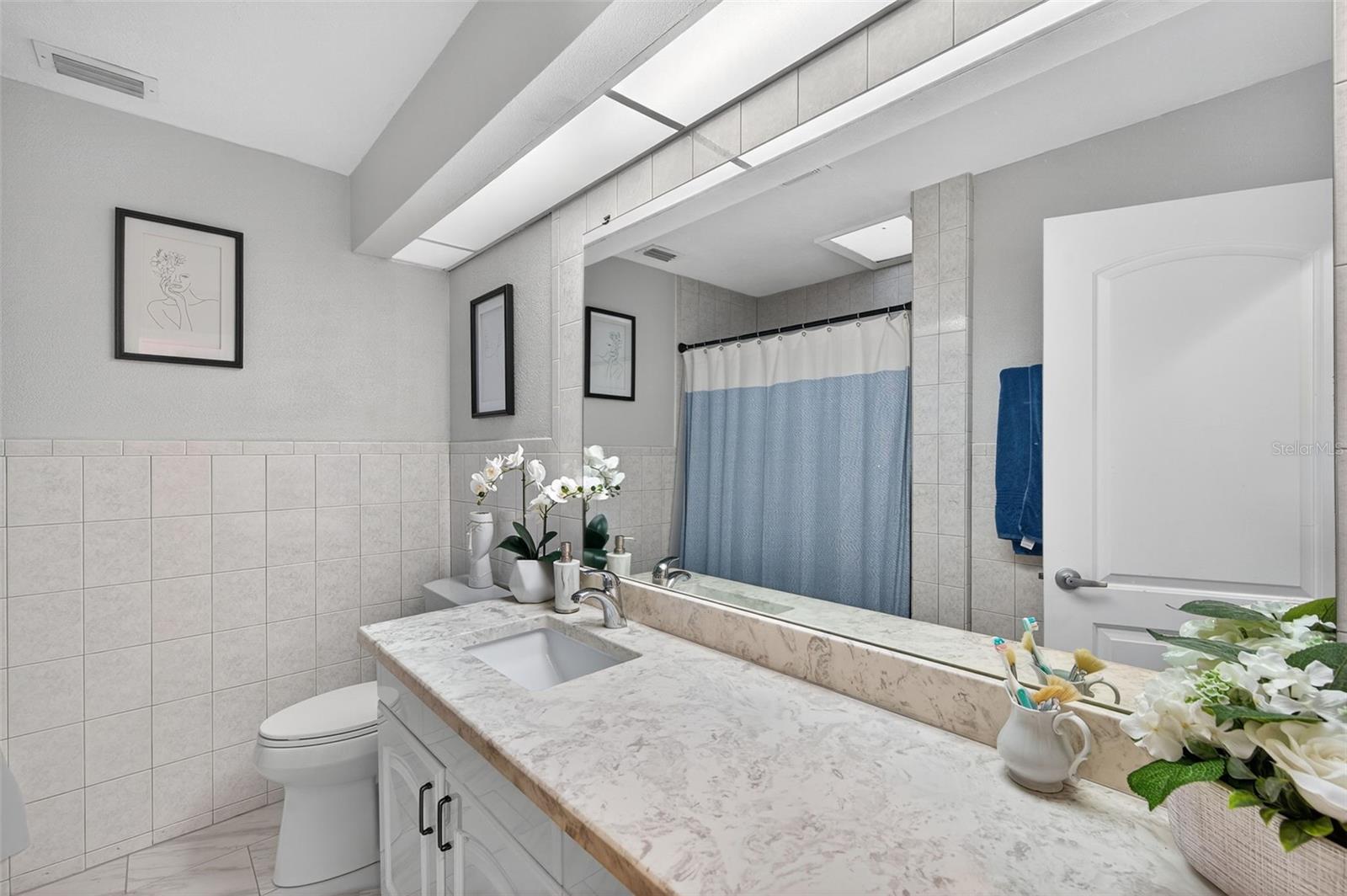OAKVIEW ESTATES UN #3 - Residential
