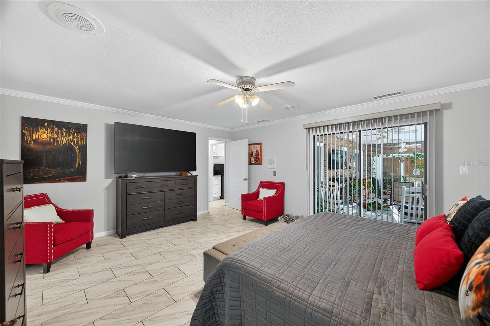 OAKVIEW ESTATES UN #3 - Residential