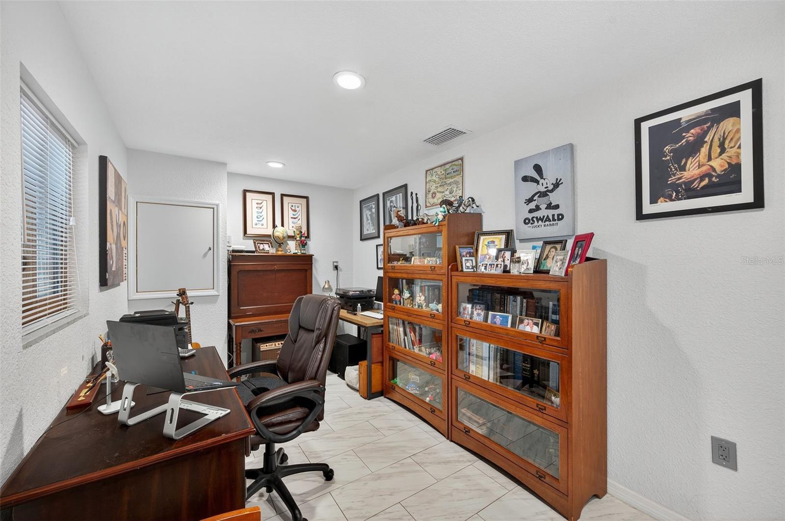 OAKVIEW ESTATES UN #3 - Residential