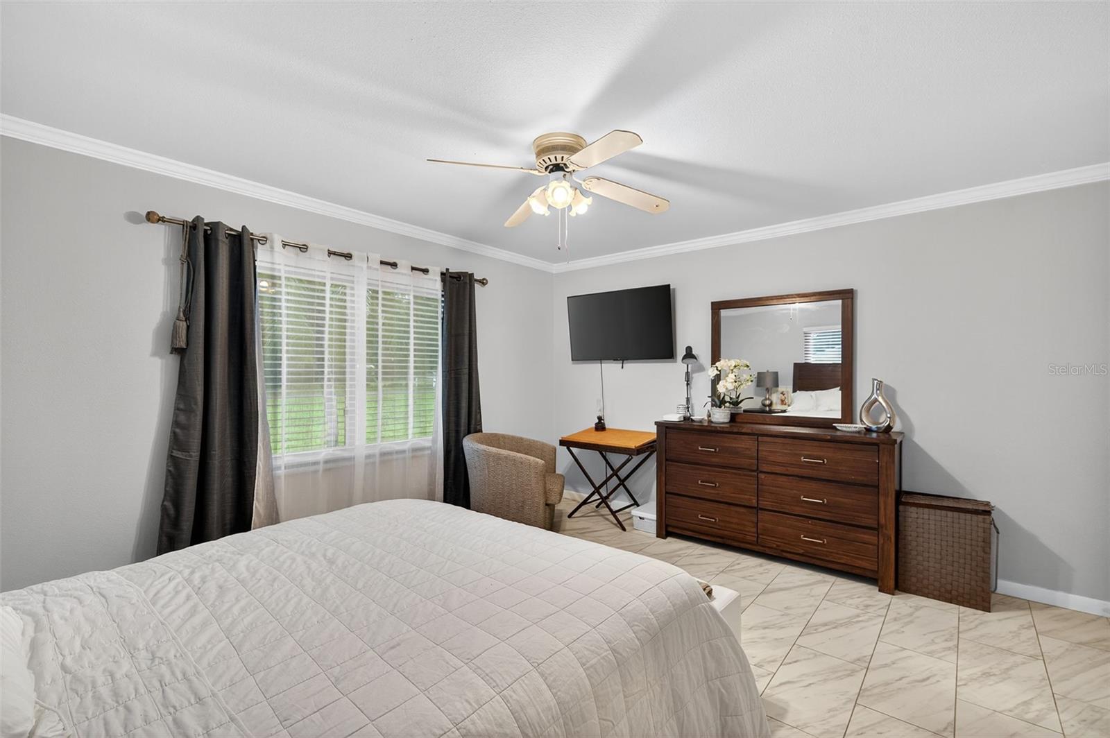 OAKVIEW ESTATES UN #3 - Residential
