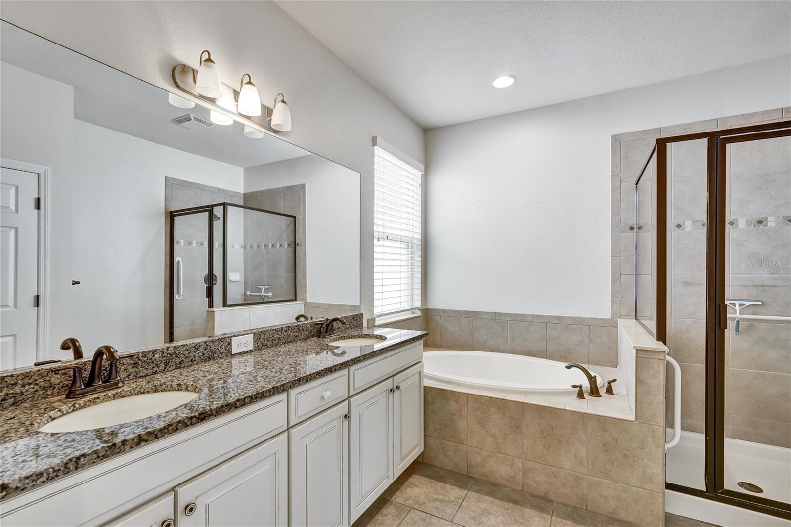 ARBOR RESERVE - Residential Lease