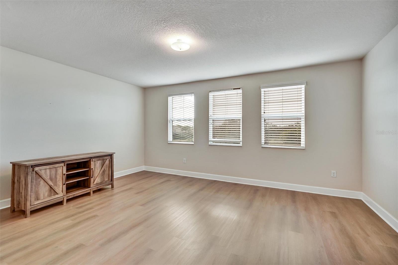 ARBOR RESERVE - Residential Lease