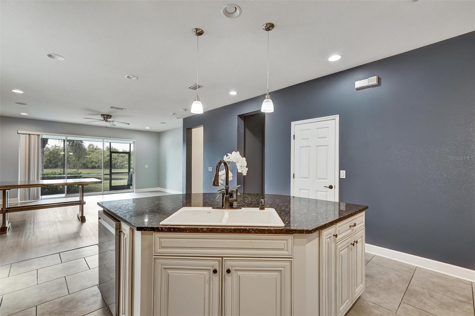 ARBOR RESERVE - Residential Lease