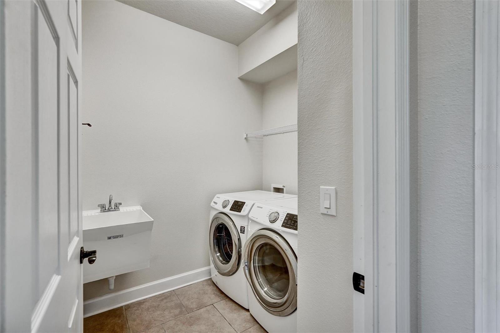 ARBOR RESERVE - Residential Lease