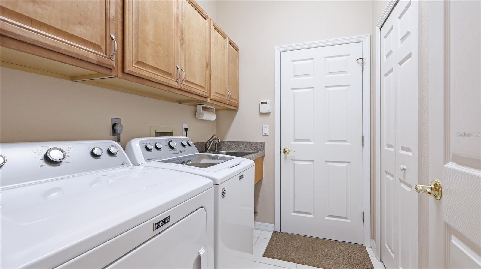 ARBOR LAKES  B - Residential