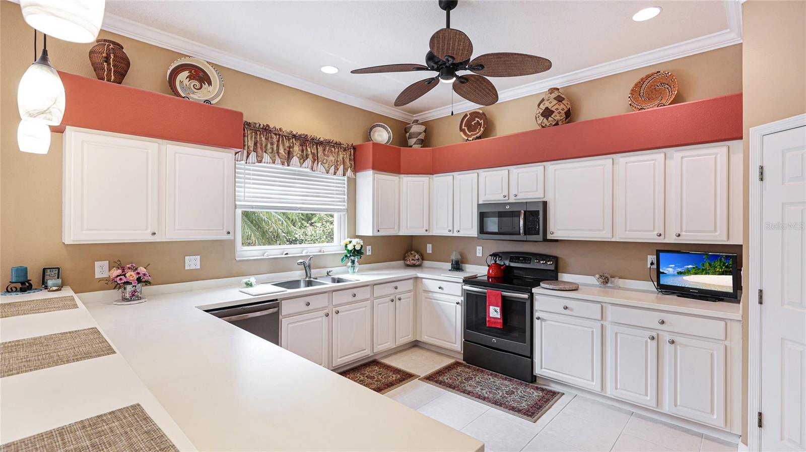 ARBOR LAKES  B - Residential