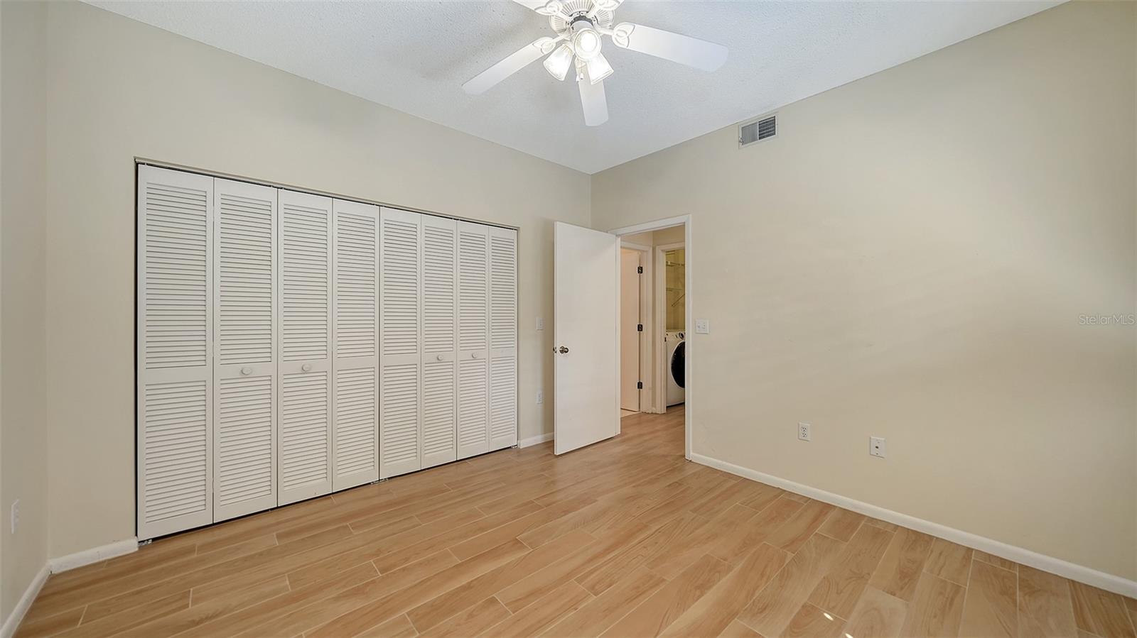 LANDINGS SOUTH V - Residential