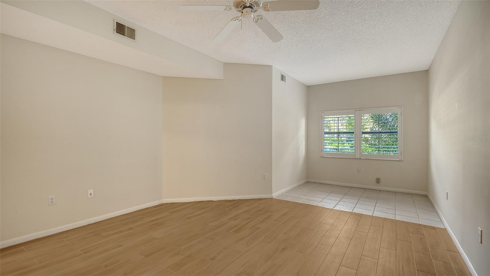 LANDINGS SOUTH V - Residential