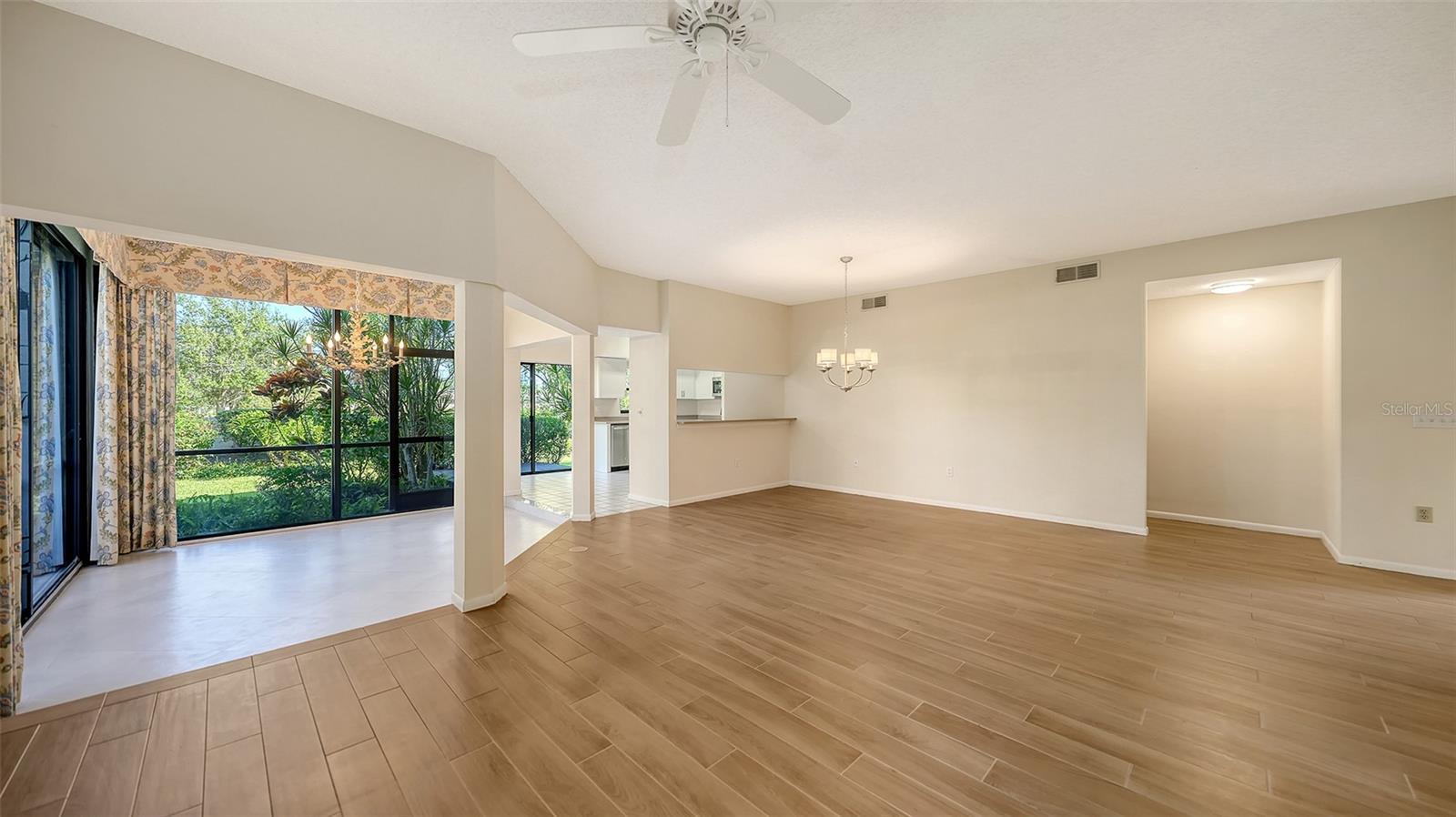 LANDINGS SOUTH V - Residential
