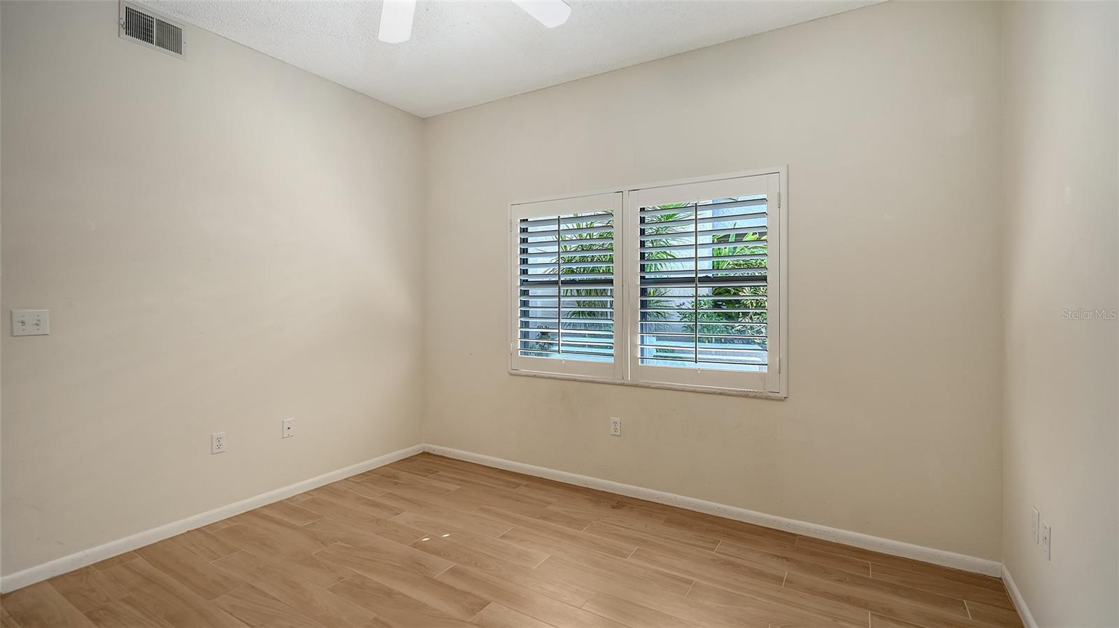 LANDINGS SOUTH V - Residential
