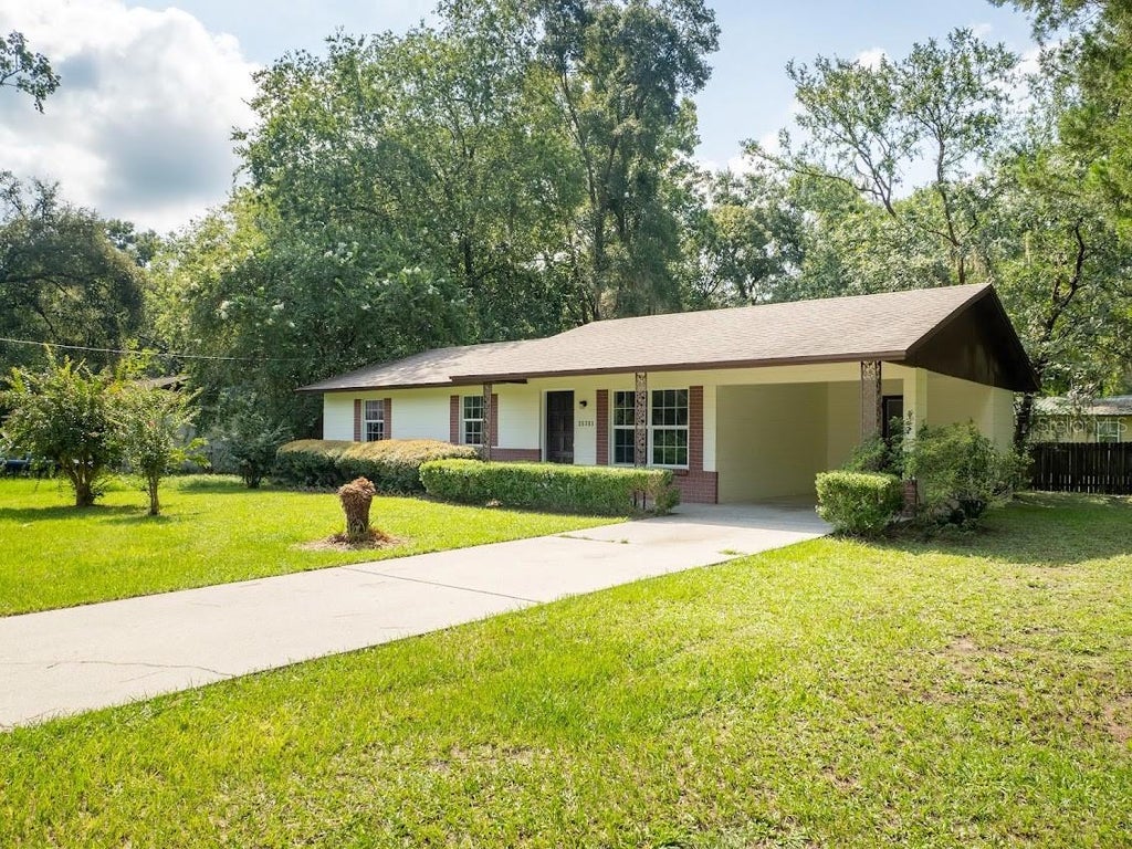 Photo of 25351 SW 7 Avenue, Newberry, FL 32669 (MLS # GC543019)