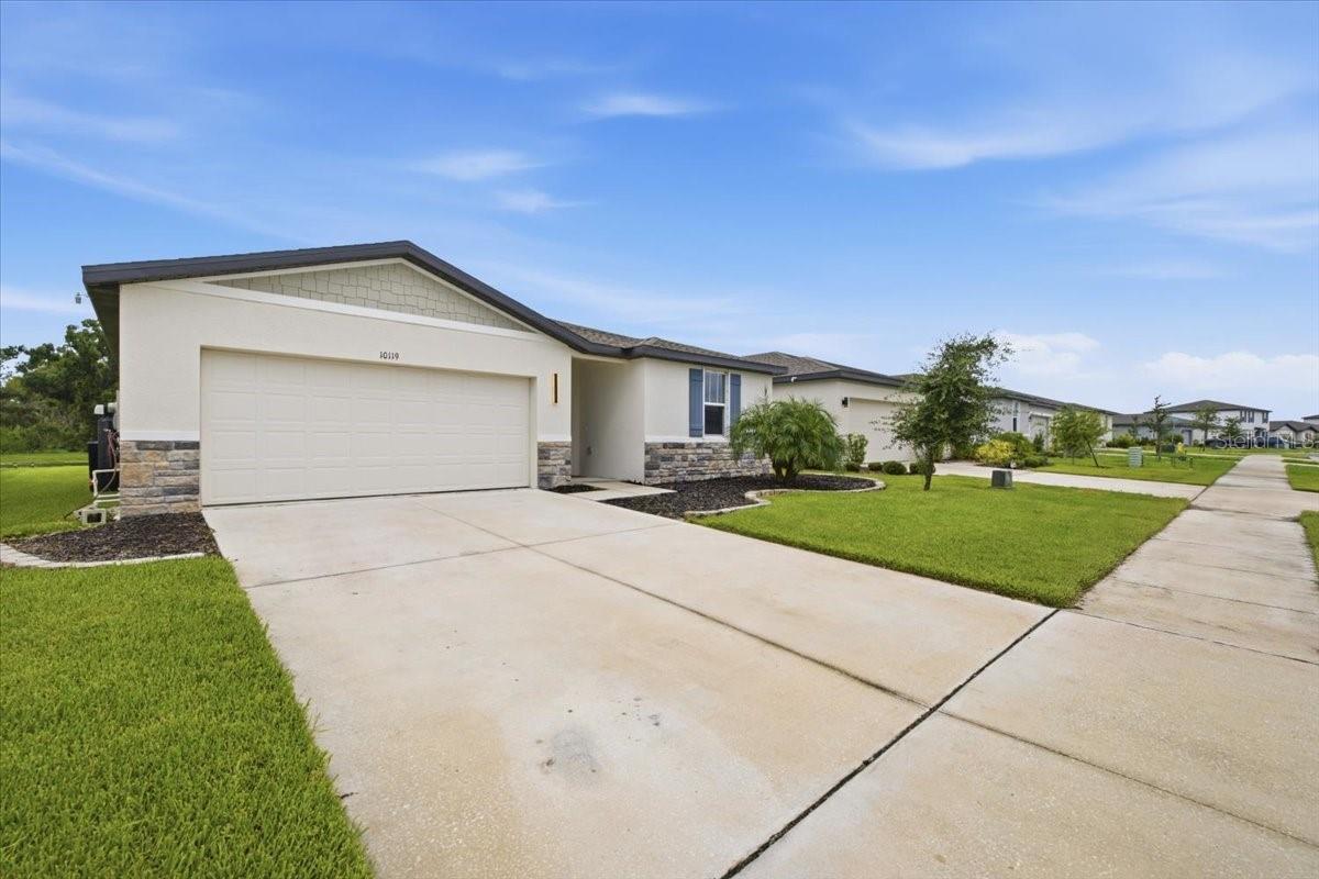 10119 DAYBREAK GLEN