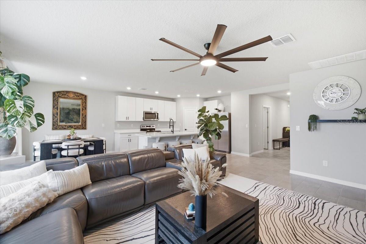 10119 DAYBREAK GLEN