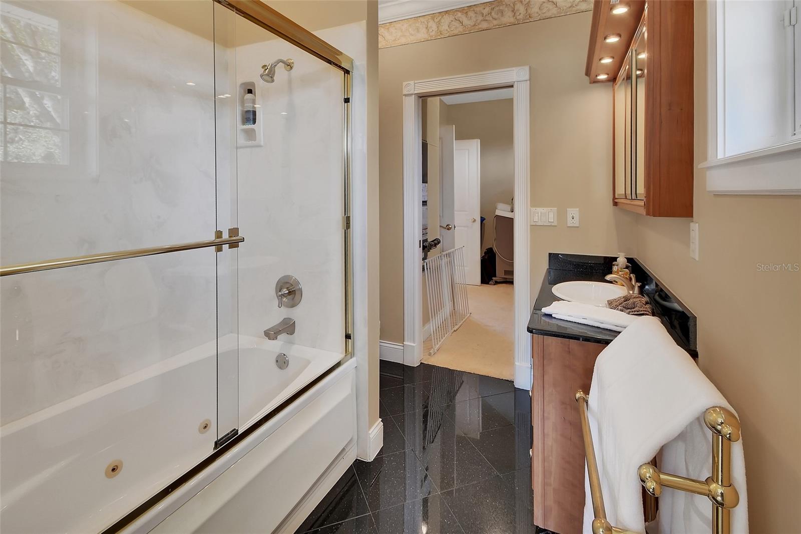 LYMANS WINNEMISSETT - Residential