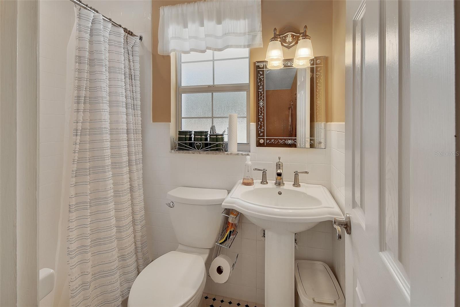 LYMANS WINNEMISSETT - Residential