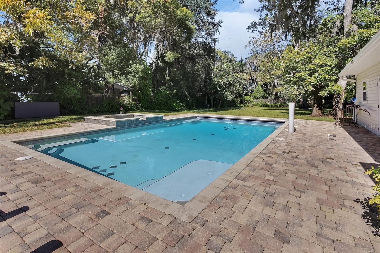 LYMANS WINNEMISSETT - Residential