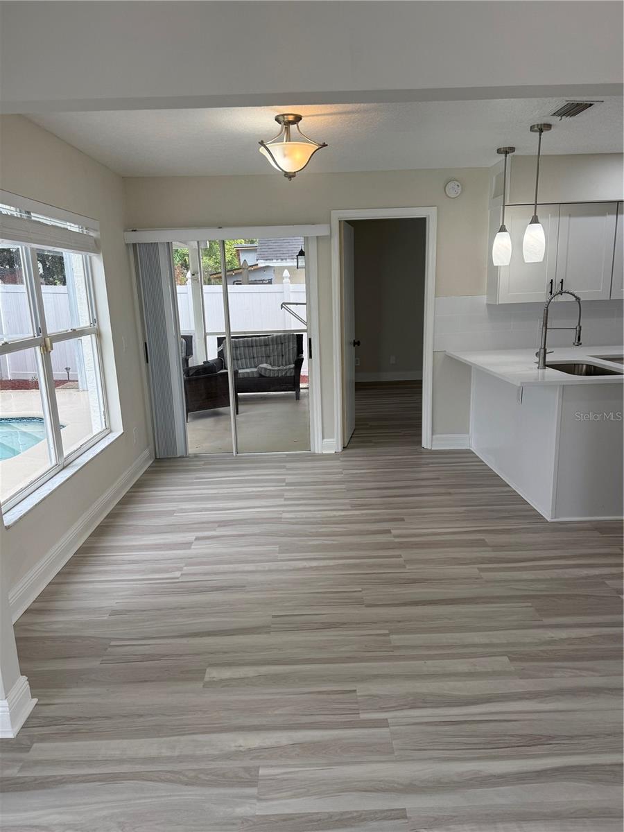 RIVERSIDE ESTATE - Residential