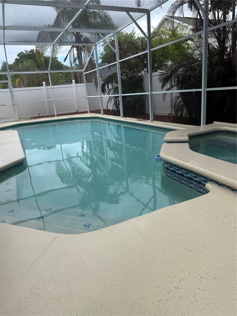 RIVERSIDE ESTATE - Residential