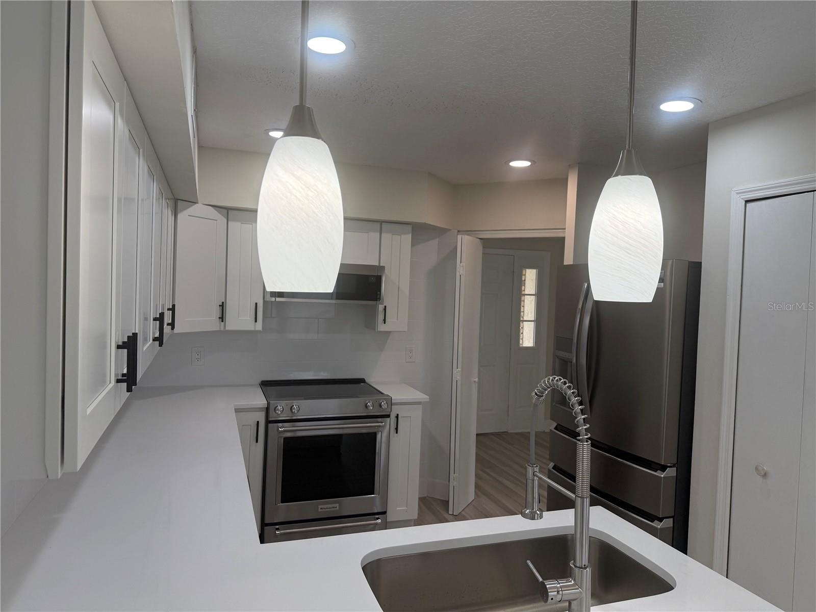 RIVERSIDE ESTATE - Residential