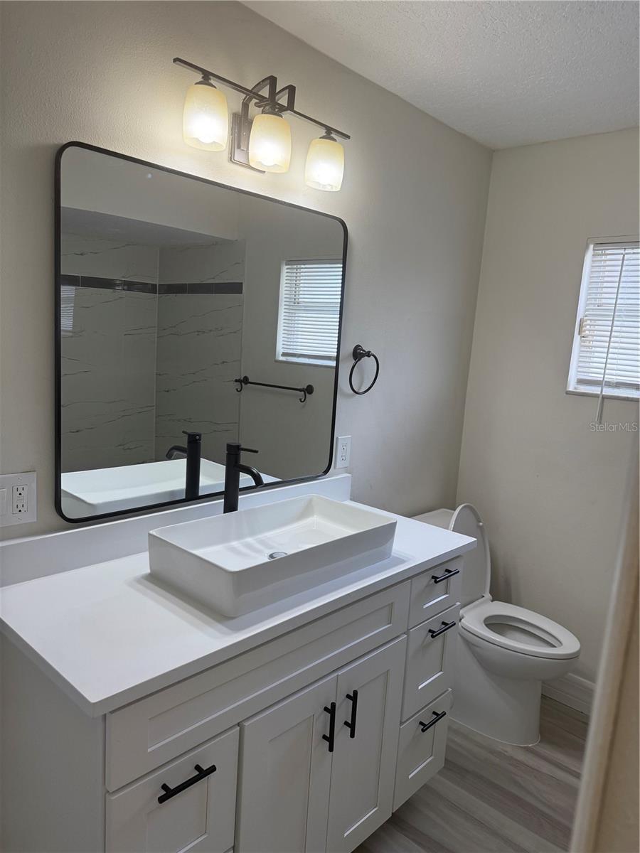 RIVERSIDE ESTATE - Residential