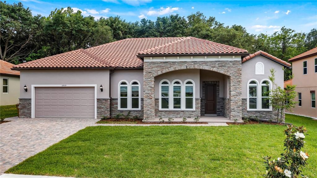 Photo of 12919 Brunello Circle, Clermont, FL 34711 (MLS # G5111814)
