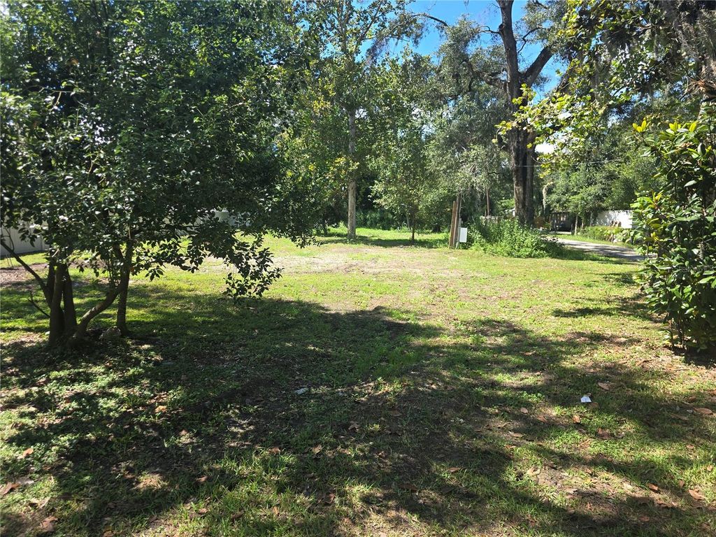 Photo of 1403 Gordon Road, Plant City, FL 33566 (MLS # TB8450493)
