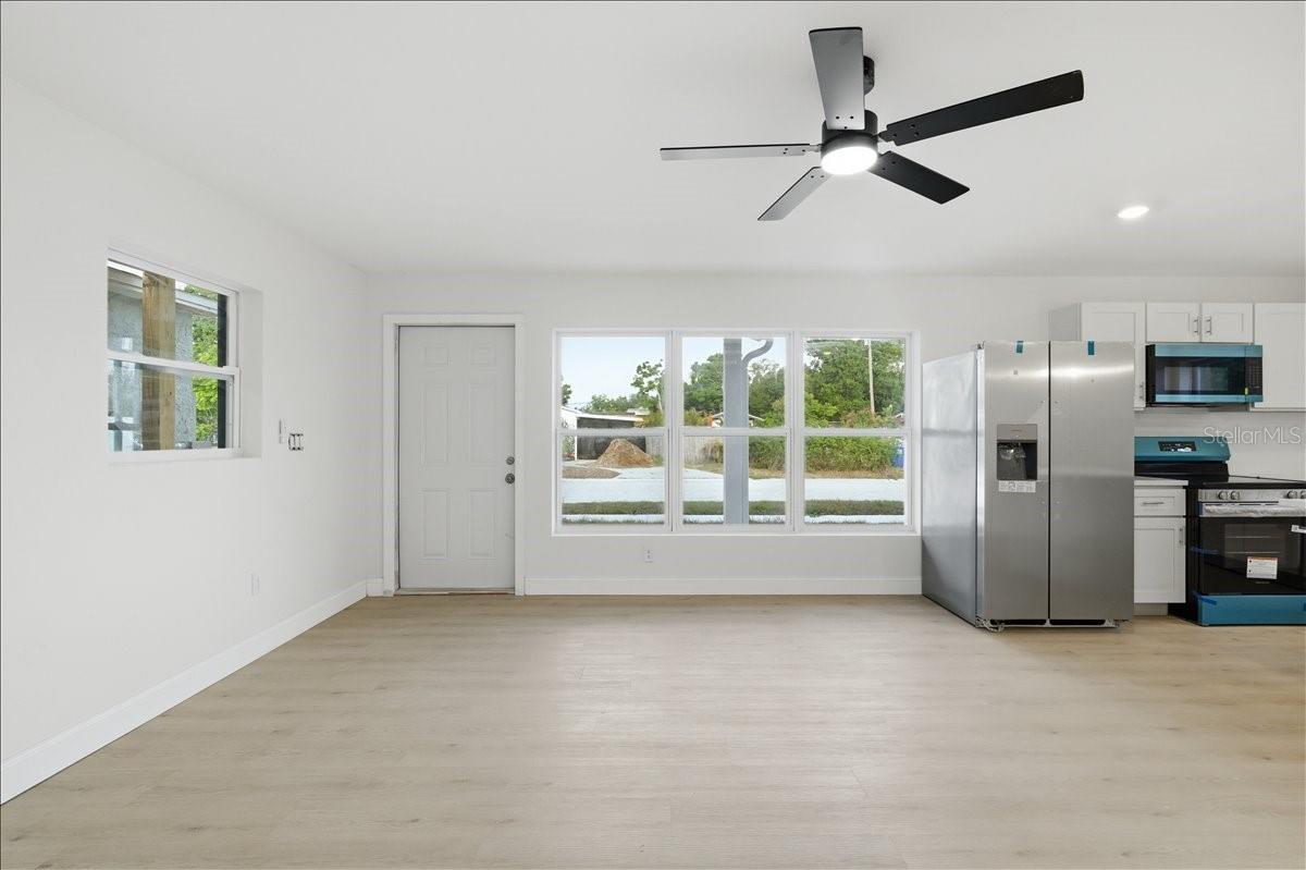 LAKE SHEFFIELD 1ST SEC - Residential