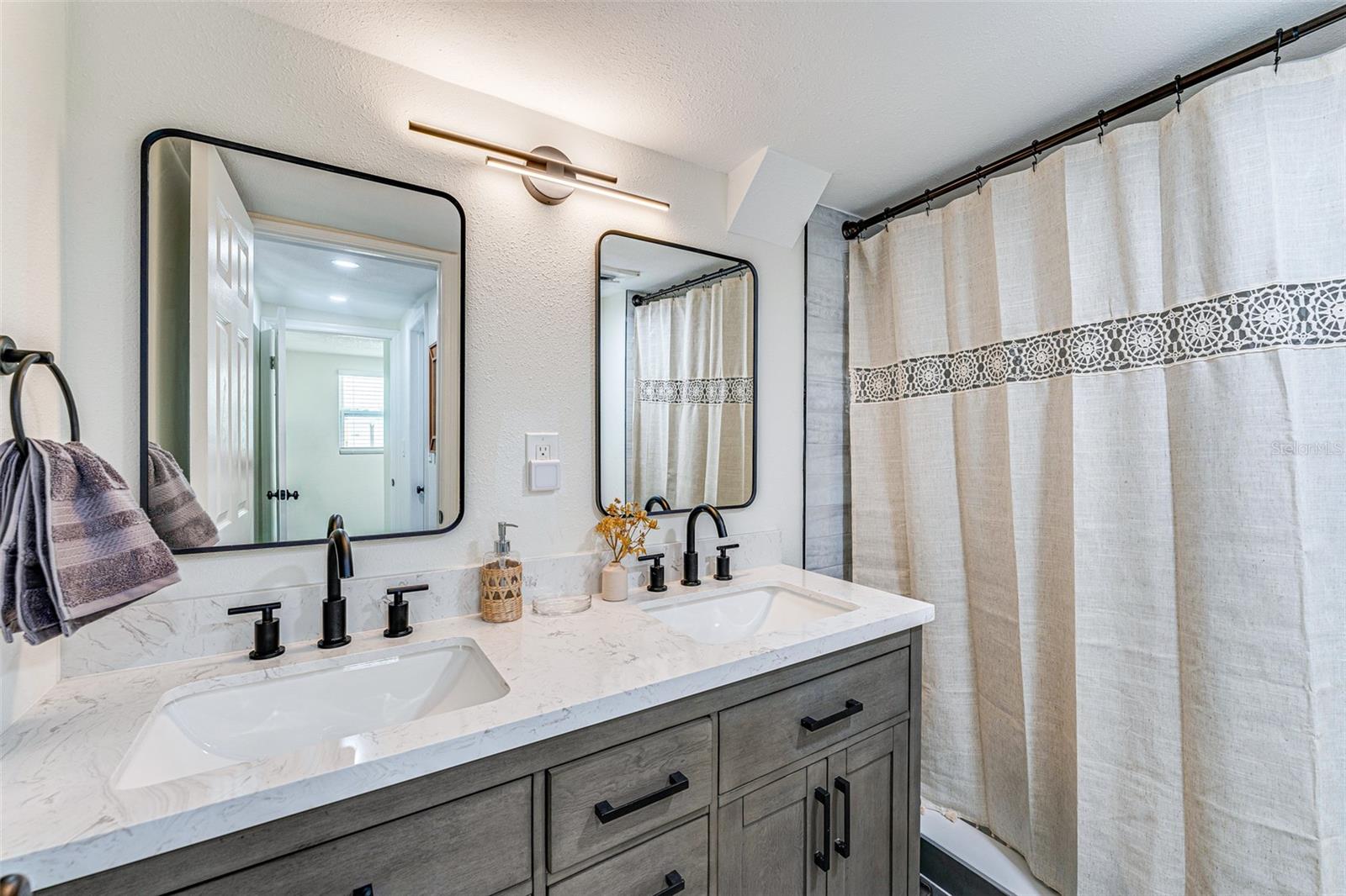 LAKE SHEFFIELD 1ST SEC - Residential