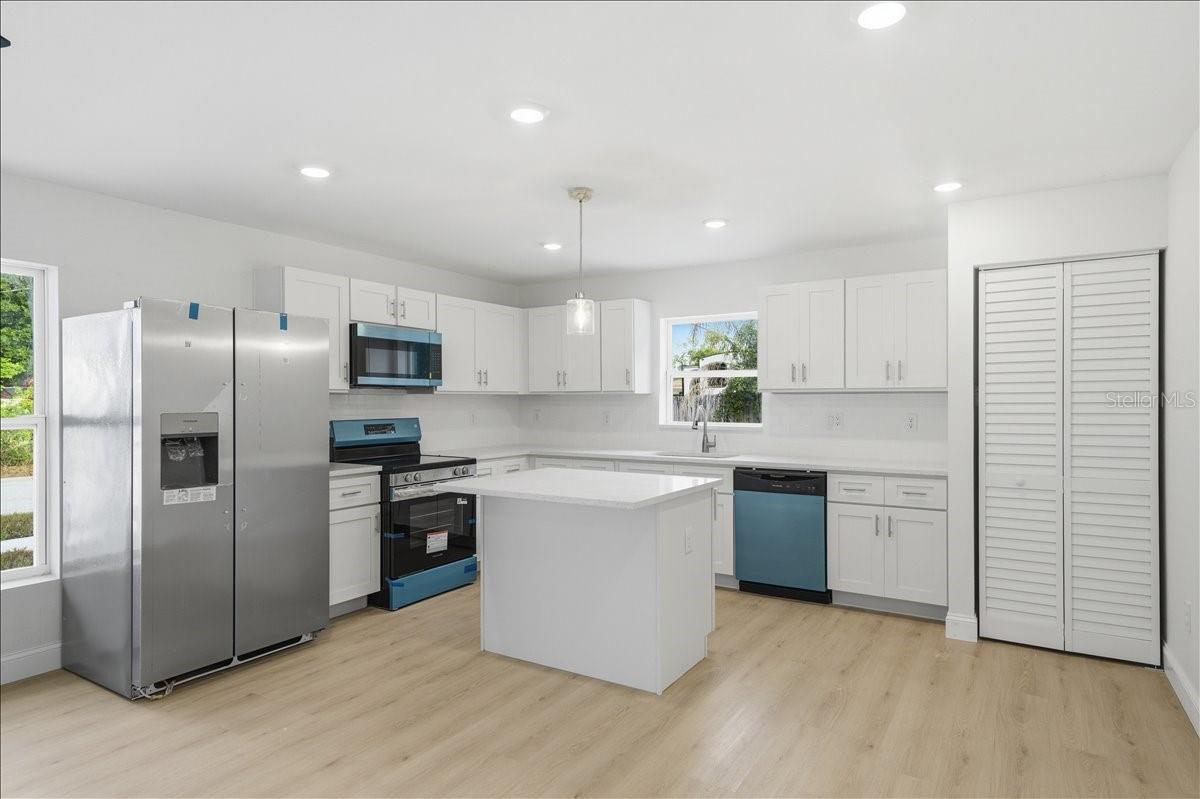 LAKE SHEFFIELD 1ST SEC - Residential