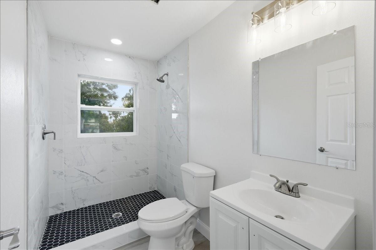 LAKE SHEFFIELD 1ST SEC - Residential