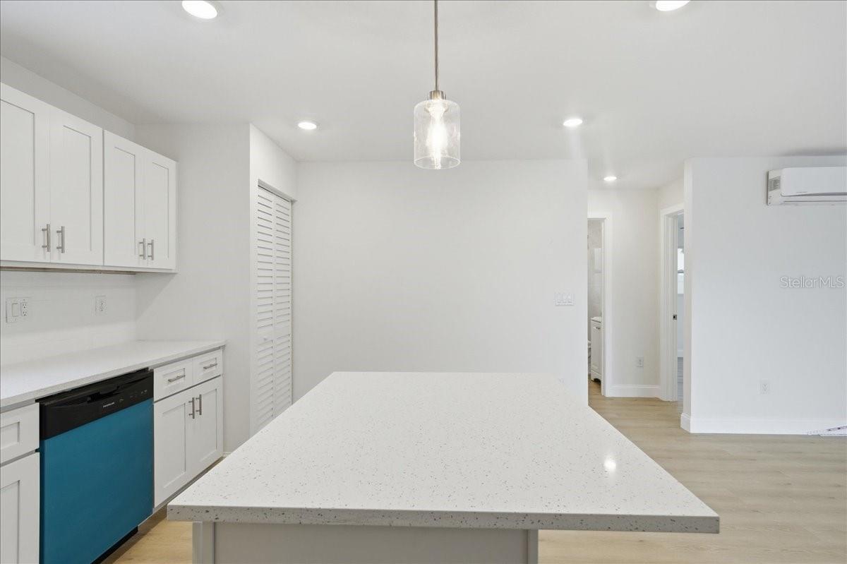 LAKE SHEFFIELD 1ST SEC - Residential