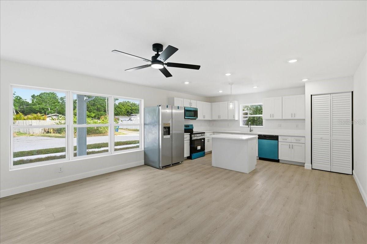 LAKE SHEFFIELD 1ST SEC - Residential