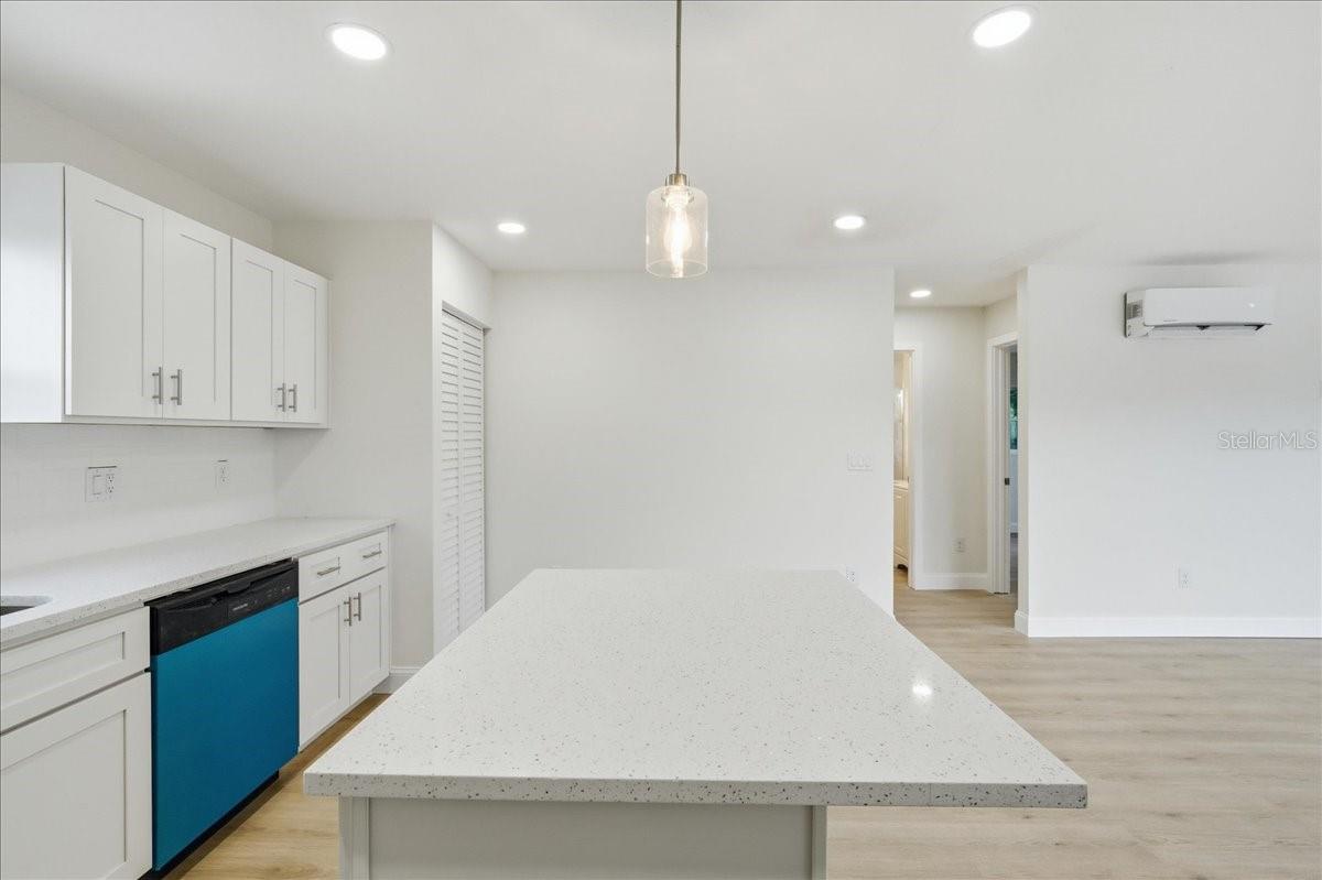 LAKE SHEFFIELD 1ST SEC - Residential