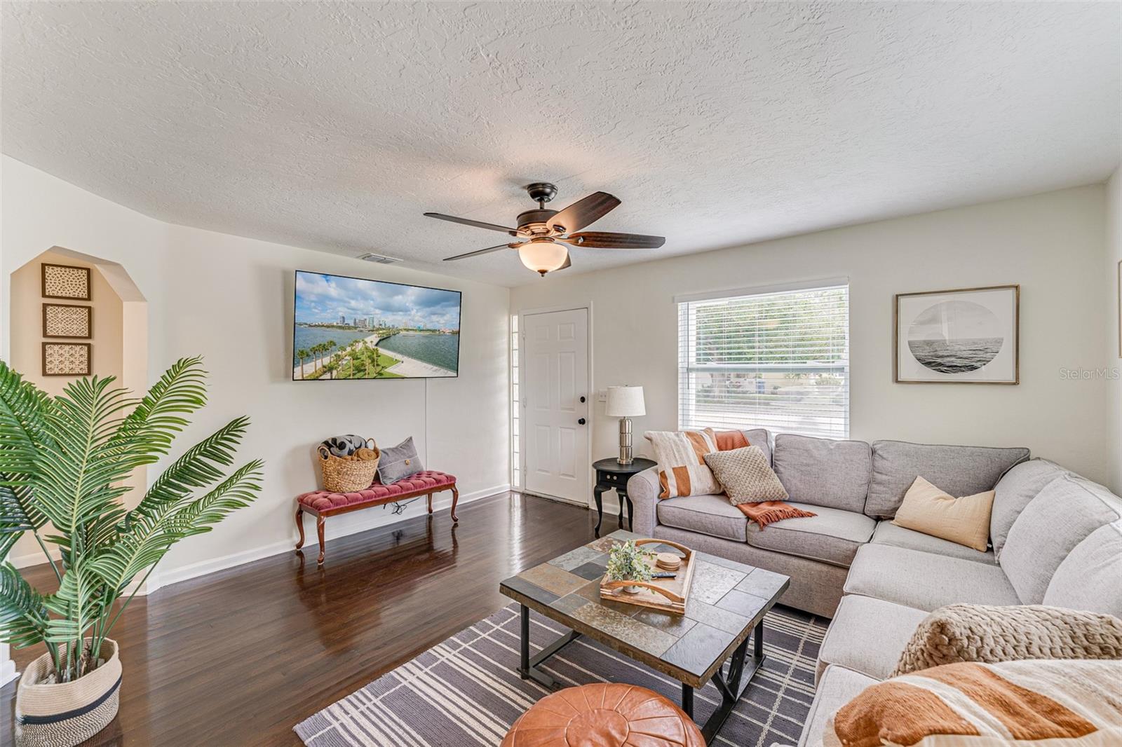 LAKE SHEFFIELD 1ST SEC - Residential