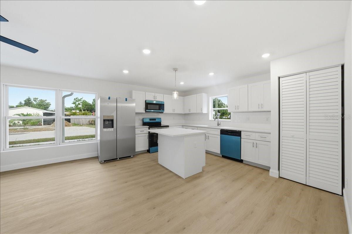 LAKE SHEFFIELD 1ST SEC - Residential