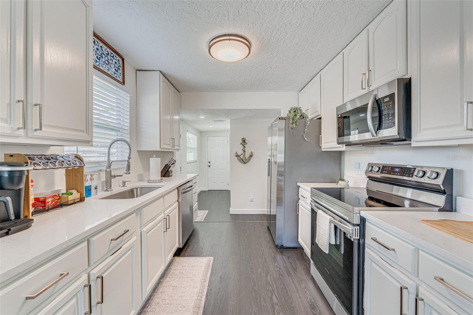 LAKE SHEFFIELD 1ST SEC - Residential