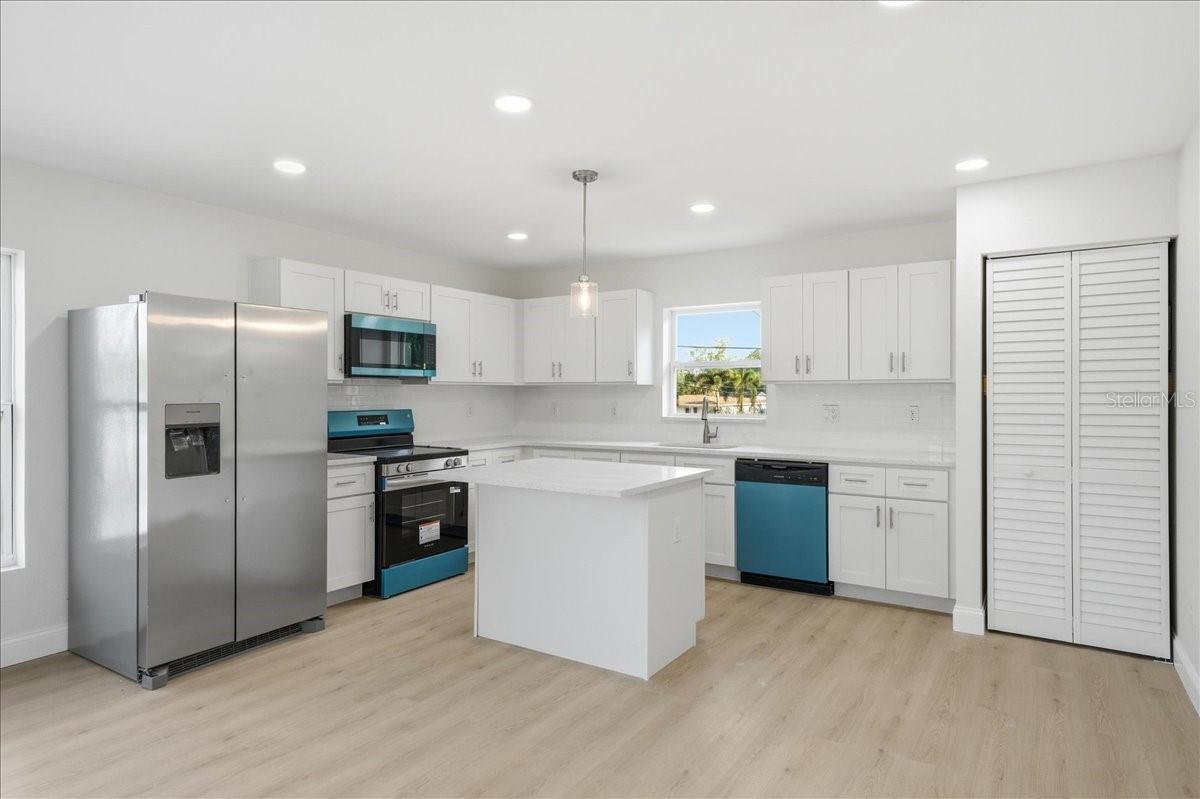 LAKE SHEFFIELD 1ST SEC - Residential