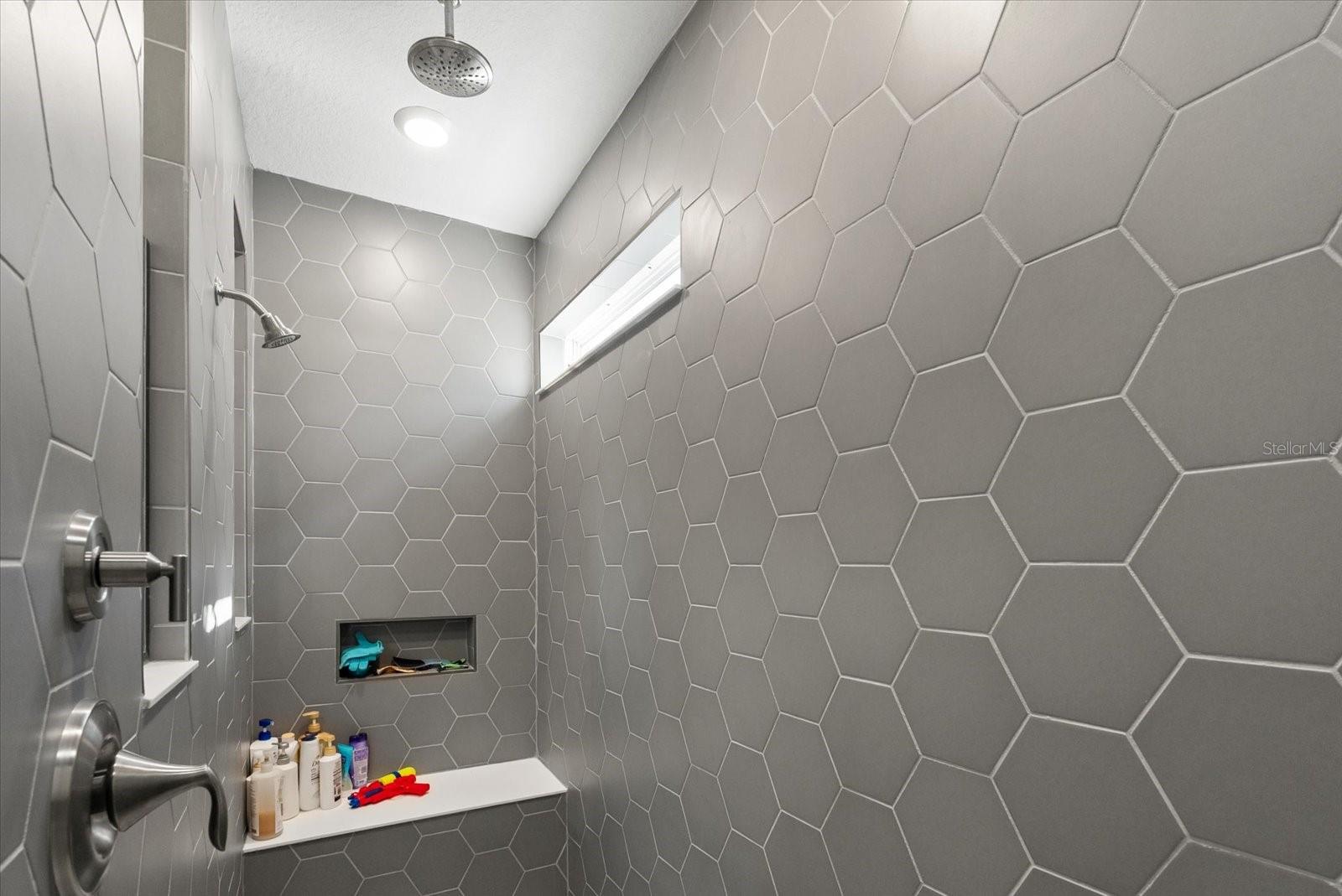 ESTS/LAKEVIEW PRESERVE - Residential