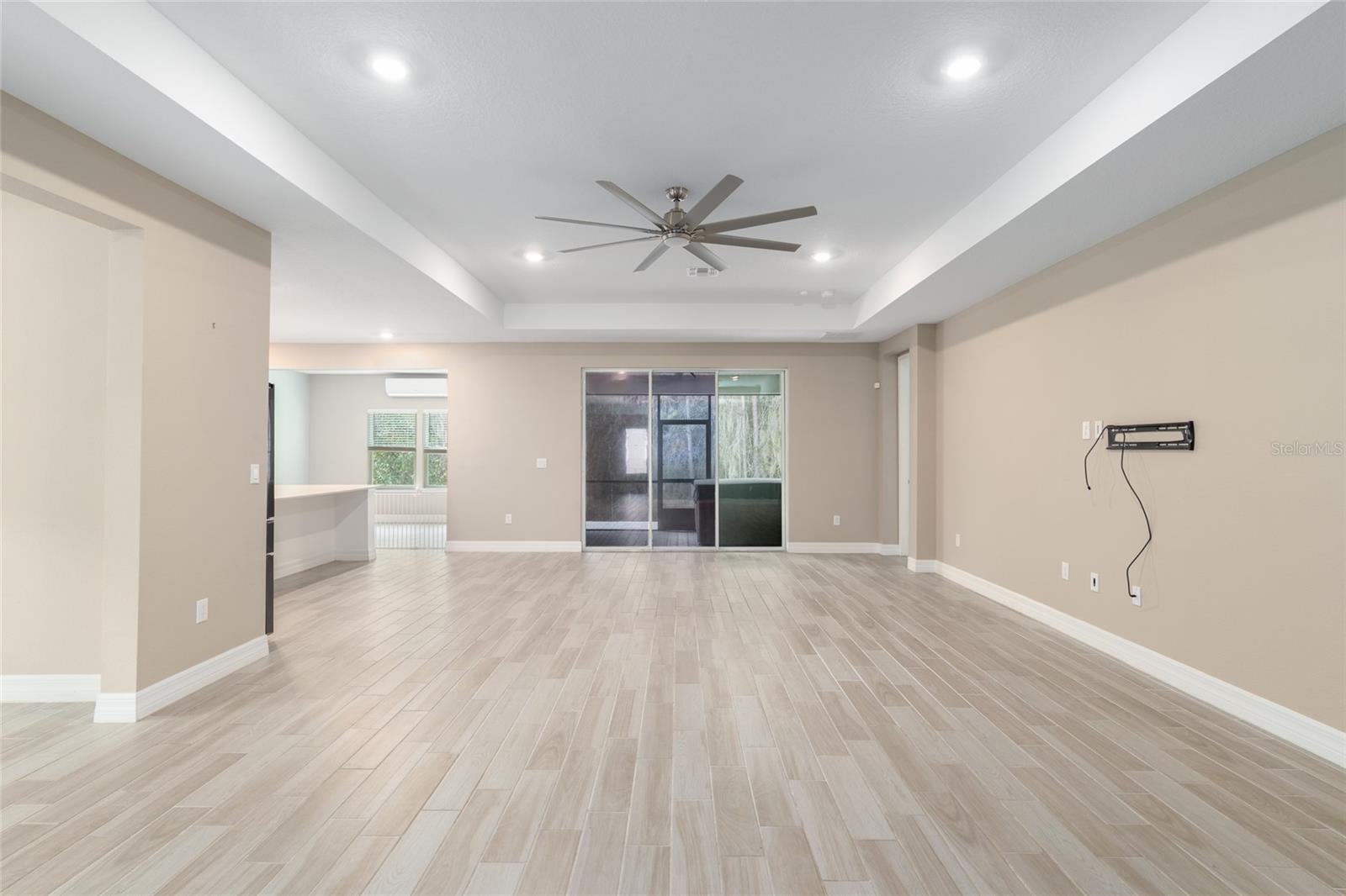 BELLECHASE OAK HAMMOCK - Residential