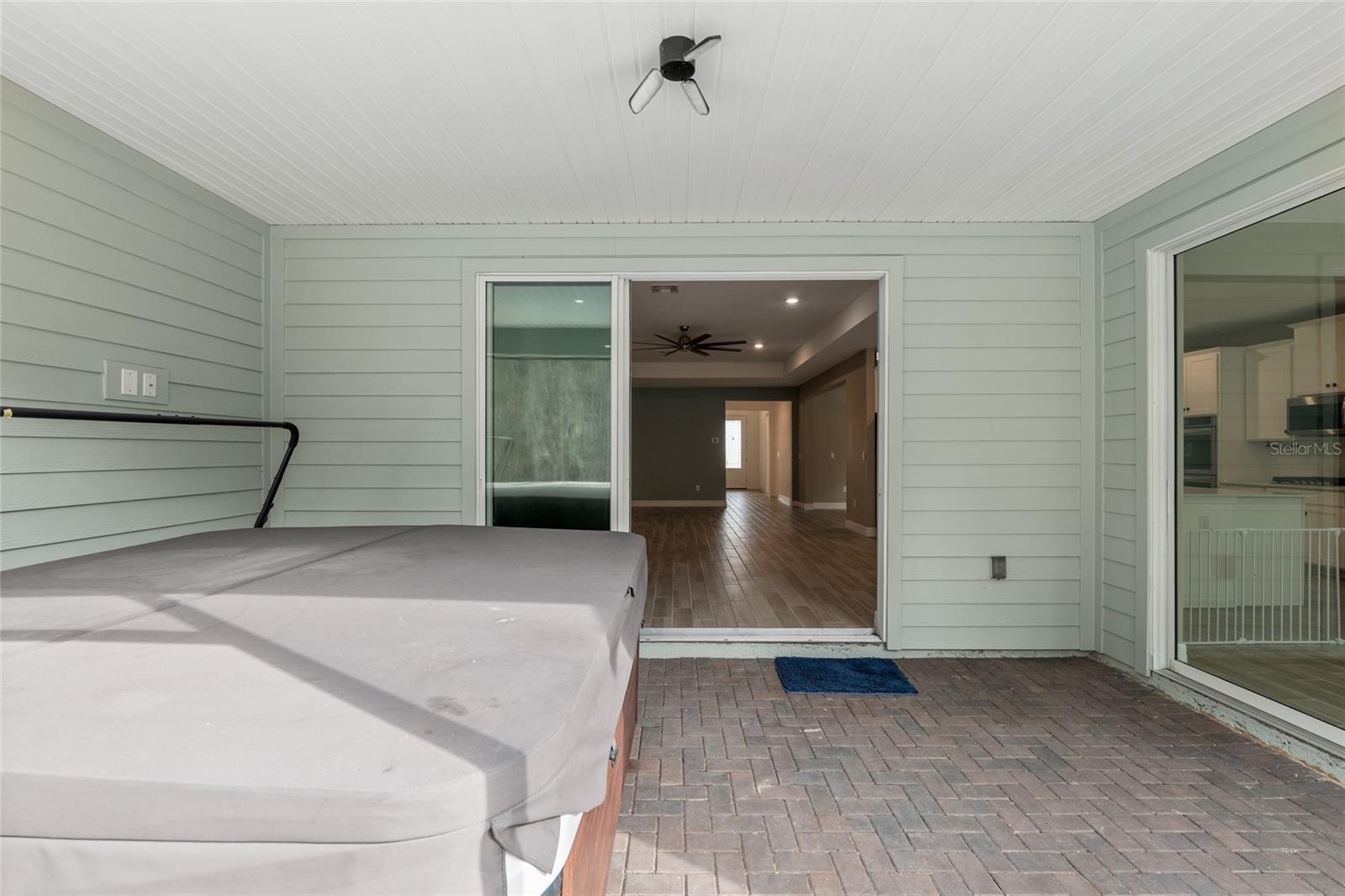 BELLECHASE OAK HAMMOCK - Residential