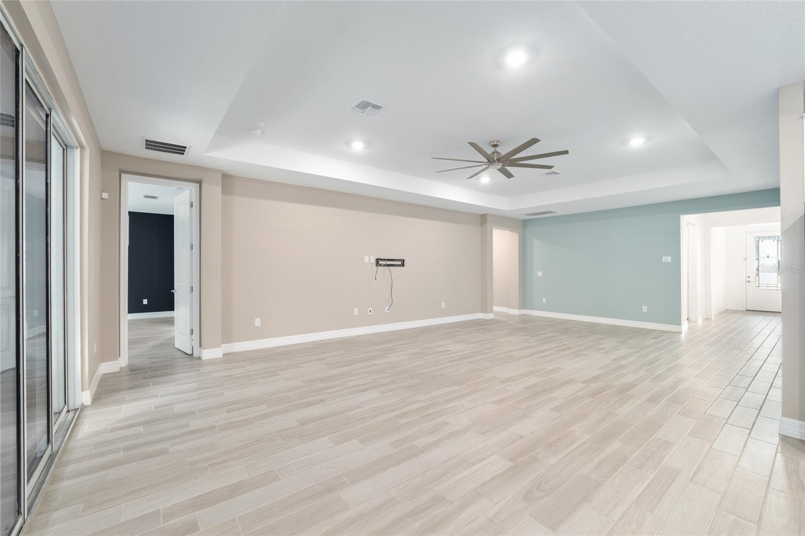 BELLECHASE OAK HAMMOCK - Residential