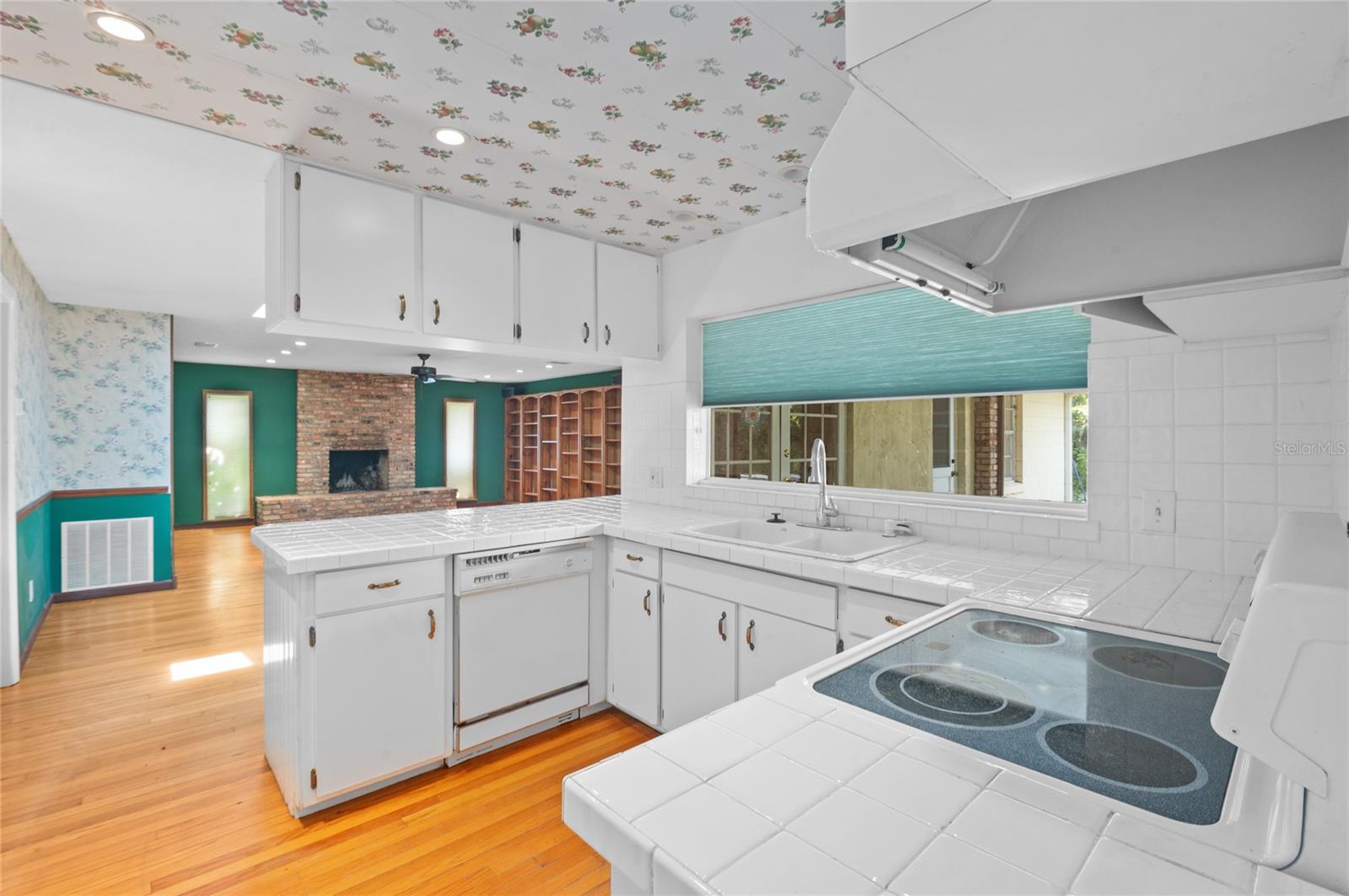102 OLD HICKORY