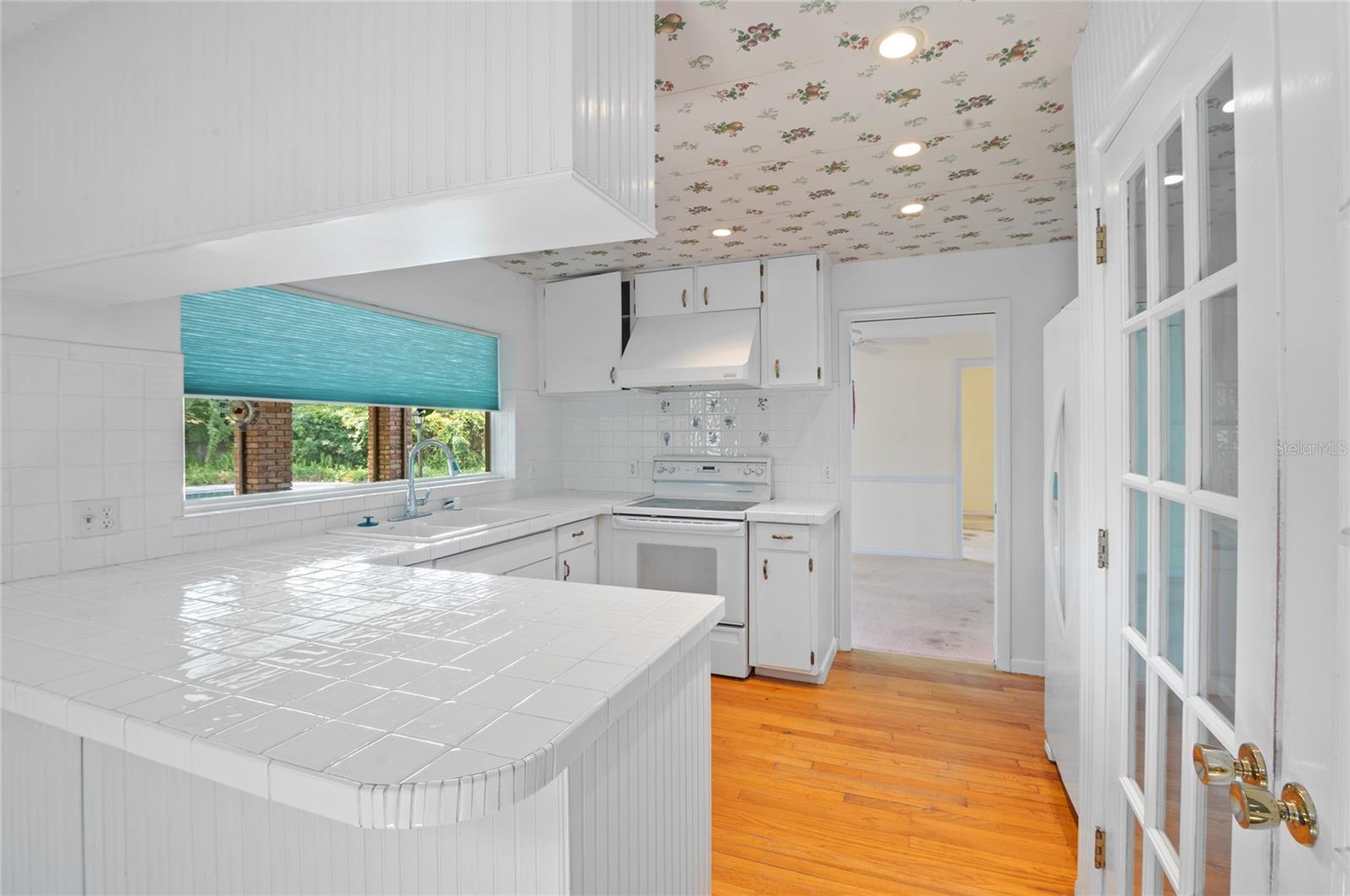 102 OLD HICKORY