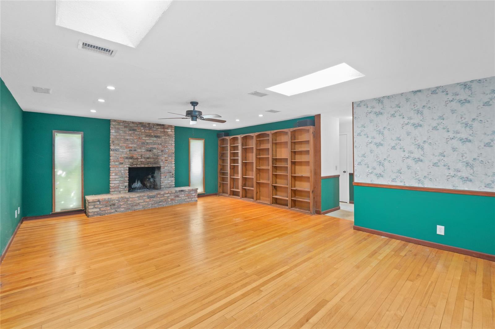 102 OLD HICKORY