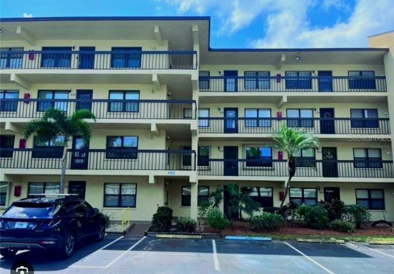 DESOTO SQUARE VILLAS - Residential