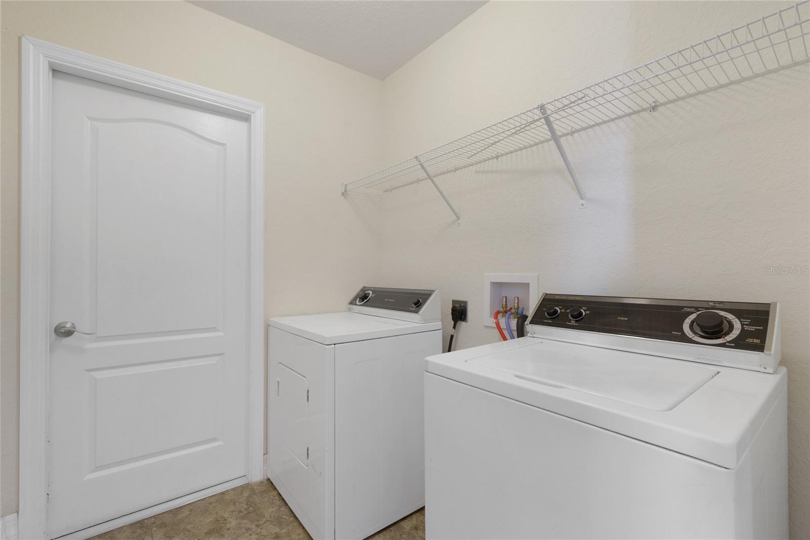 SNELL CREEK MANOR - Residential