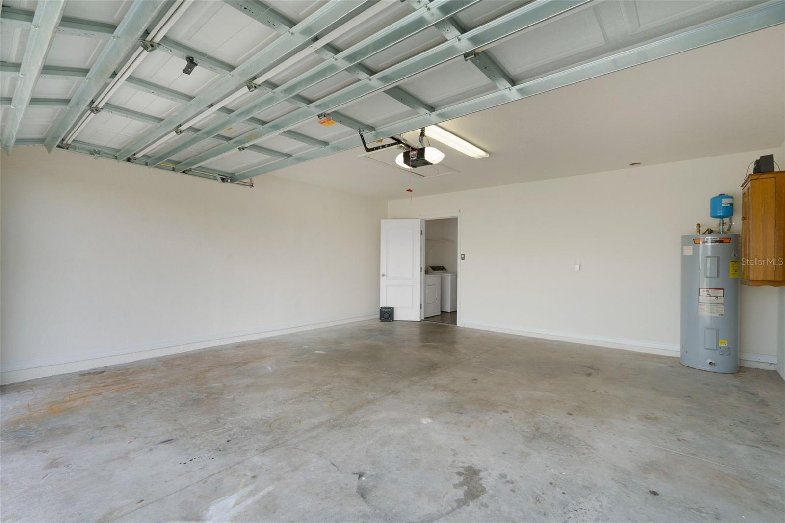 SNELL CREEK MANOR - Residential